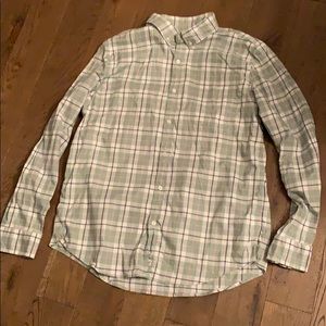 Vineyard Vines button down